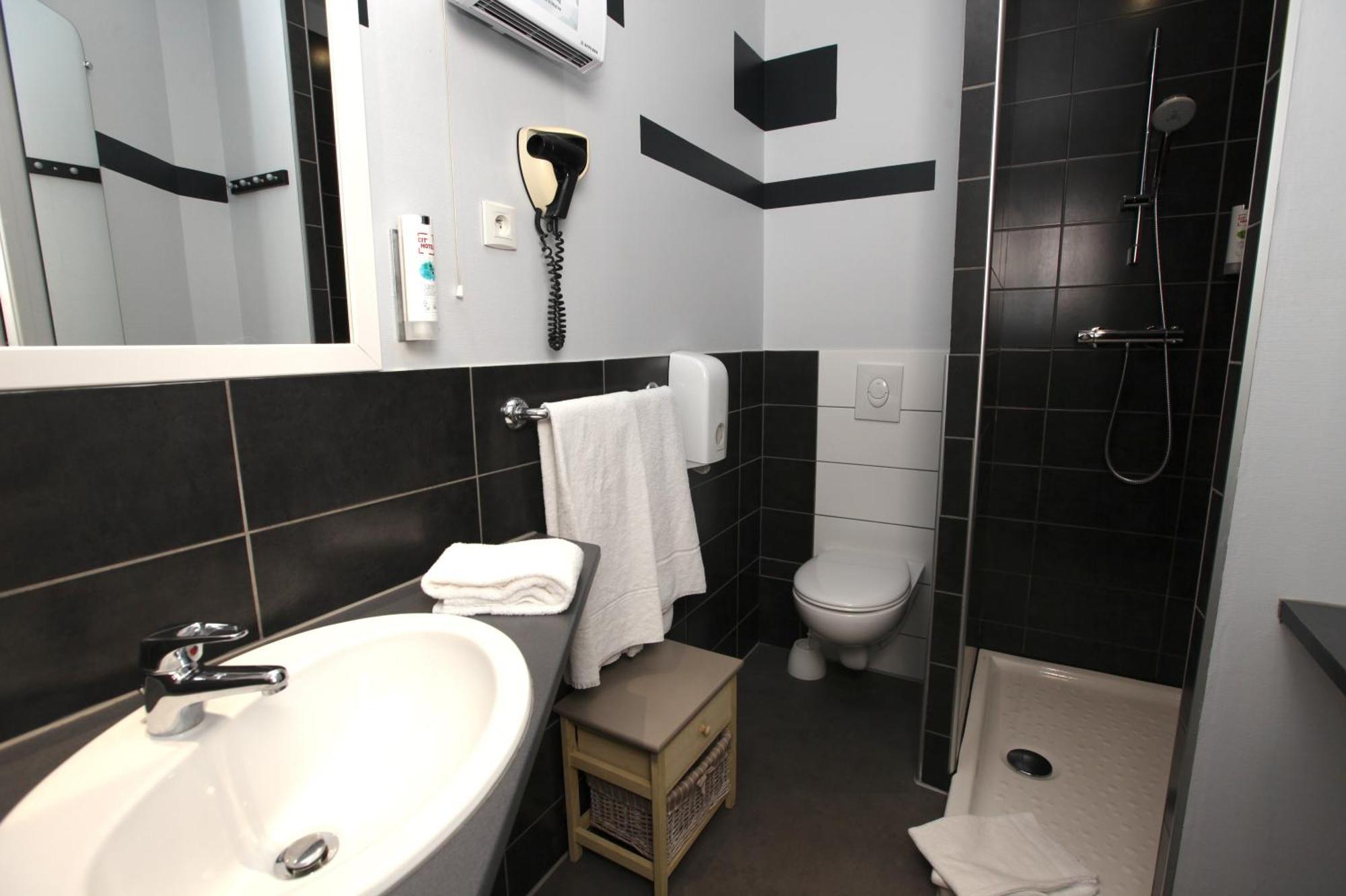 Hotel Cit'hotel Les Alizes 2*